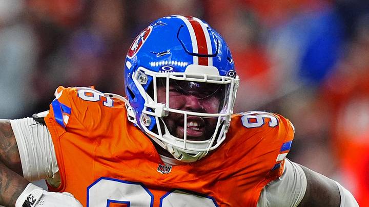 Denver Broncos defensive end Eyioma Uwazurike