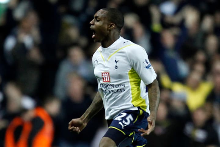 Tottenham Hotspurs Danny Rose (C) celebr