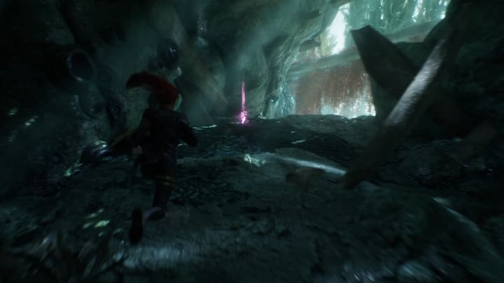 Maelle sprinting to grab a glowing purple item that is the mine for the Demineur.