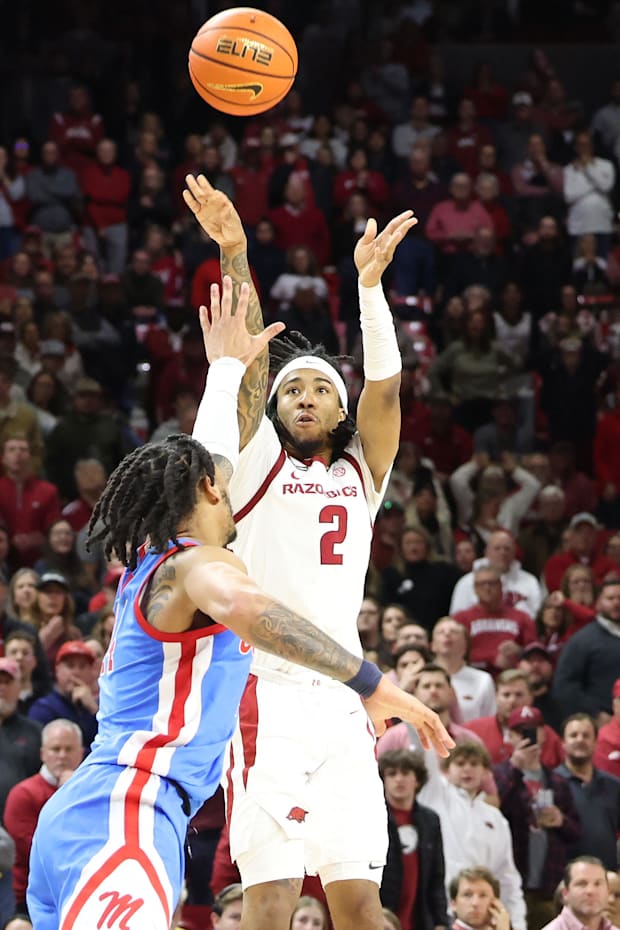Razorbacks guard Boogie Fland (2) shoots in the second half against Ole Miss