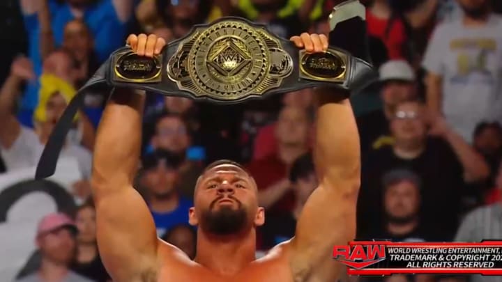 Bron Breakker retains his WWE Intercontinental Championship over Sami Zayn on WWE Raw.