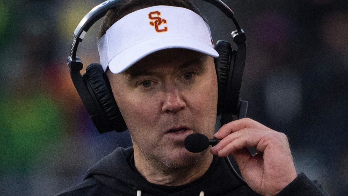 USC’s $110 Million Gamble on Lincoln Riley Trending Toward a Disappointing Clay Helton 2.0 - Sports Illustrated