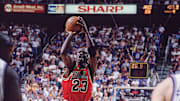 Michael Jordan volvió para levantar otros tres títulos de campeón.