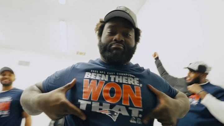 Mike Onwenu and the Patriots are AFC East champions.