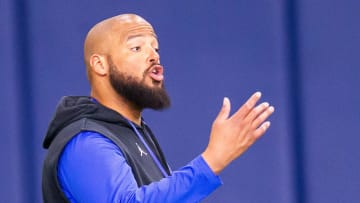 Florida Gators assistant offensive line coach Jonathan Decoster has a blank slate with highly touted Jason Zandamela.