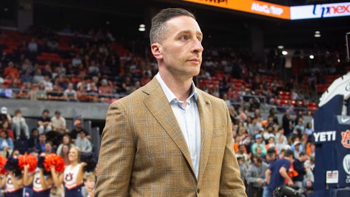 Auburn Tigers head coach Steven Pearl takes the court as Auburn Tigers take on LSU Tigers at Neville Arena in Auburn, Ala. on Tuesday, March 3, 2026.
