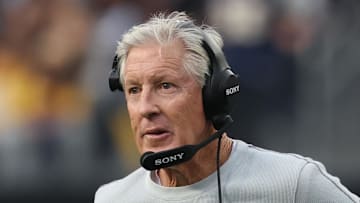 Nov 30, 2025; Inglewood, California, USA; Las Vegas Raiders head coach Pete Carroll during the first half at SoFi Stadium. Mandatory Credit: Kiyoshi Mio-Imagn Images