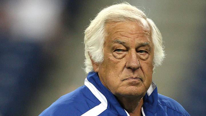 Indianapolis Colts assistant coach Tom Moore watches warm-ups