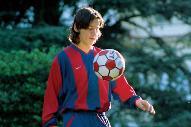 เมสซี่ในปี 2003 เมสซี่ในปี 2003