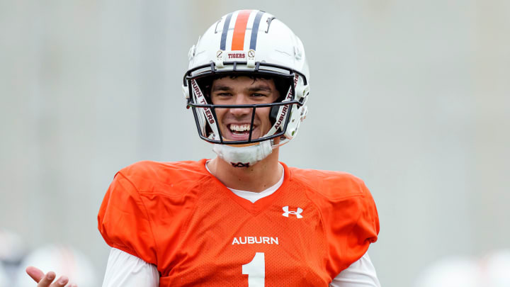 Auburn Tigers quarterback Payton Thorne