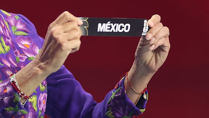 Con 5.5 millones de visitantes esperados y una derrama económica superior a 3 billones de pesos, México enfrenta un examen de infraestructura, tecnología y hospitalidad sin precedentes. Con 5.5 millones de visitantes esperados y una derrama económica superior a 3 billones de pesos, México enfrenta un examen de infraestructura, tecnología y hospitalidad sin precedentes.