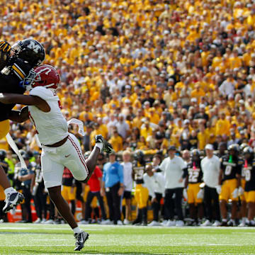 Oct. 11, 2025; Columbia, Missouri, USA; Missouri Tigers Wide Receiver Donovan Olugbode catches a 27-yard pass from Beau Pribula.
