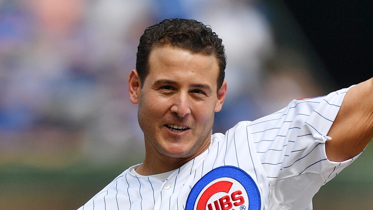 Anthony Rizzo Nearly Catches Moises Ballesteros First Home Run with Cubs