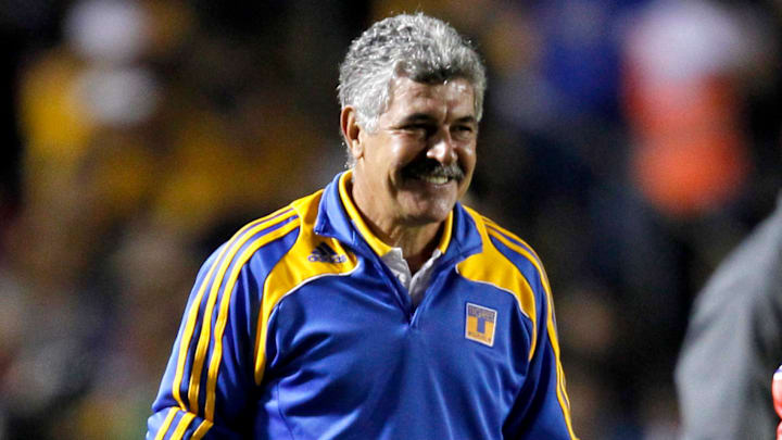 Tuca Ferreti se burló de Tigres en transmisión en vivo