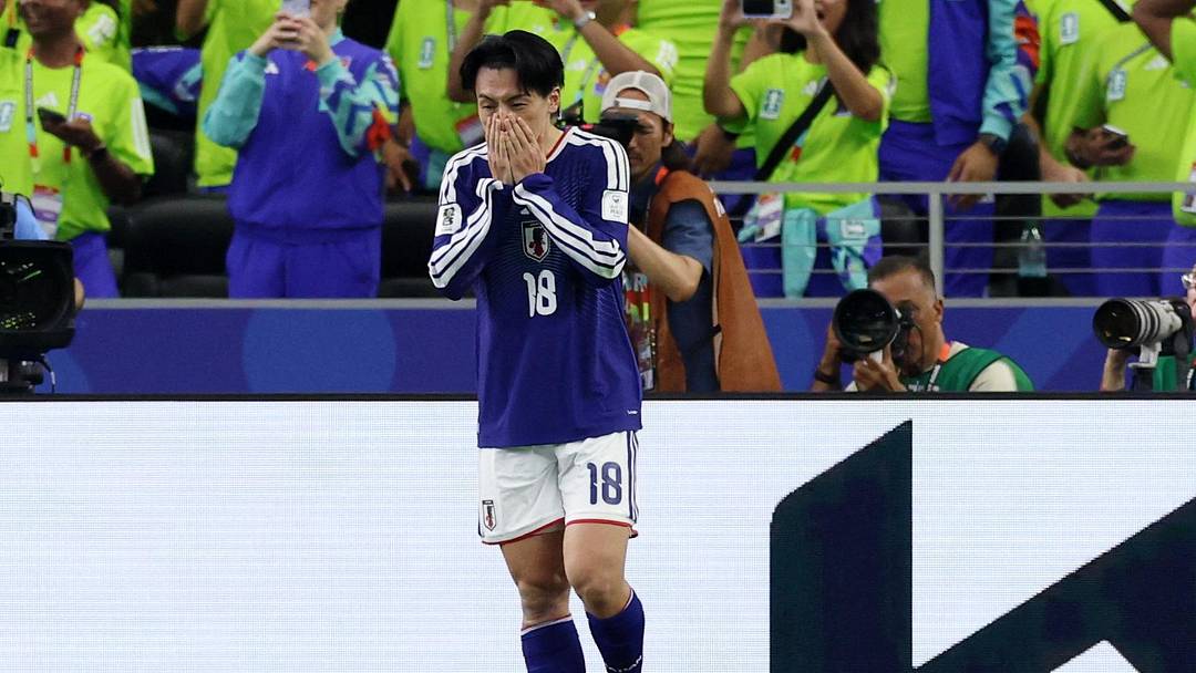 Ayase Ueda and Japan are favorites against Tunisia. Ayase Ueda and Japan are favorites against Tunisia.