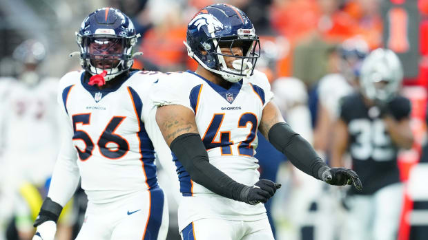 Denver Broncos linebacker Nik Bonitto (42) celebrates after getting a sack against the Las Vegas Raiders.