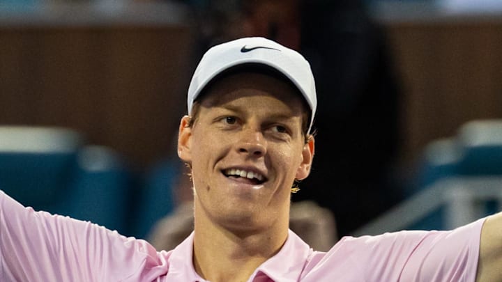 Jannik Sinner celebrates his victory