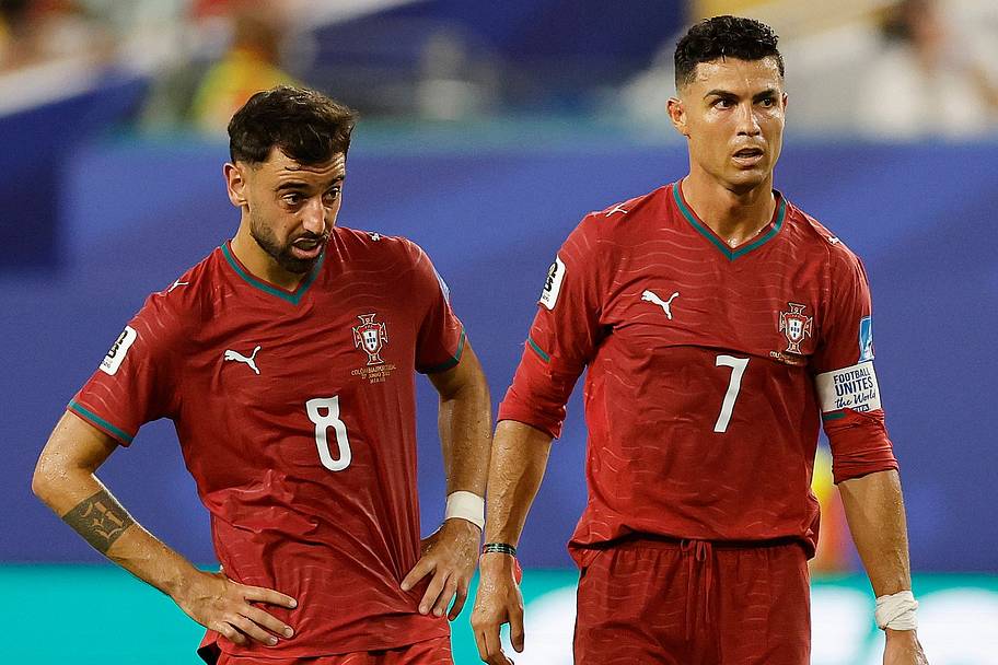 Bruno Fernandes and Cristiano Ronaldo