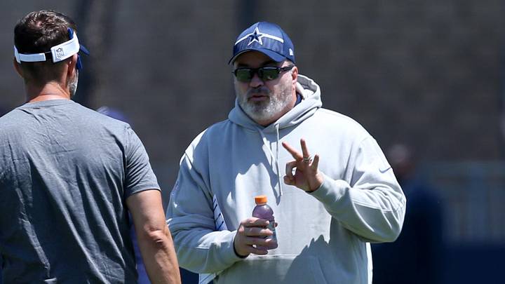 Jul 26, 20JuJul 26, 2024; Oxnard, CA, USA; Dallas Cowboys head coach Mike McCarthy during training camp at the River Ridge Playing Fields in Oxnard, Californian.  Mandatory Credit: Jason Parkhurst-USA TODAY Sports