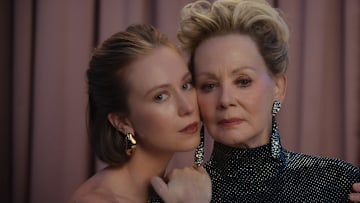 Hannah Einbinder and Jean Smart in Hacks season 4 on Max