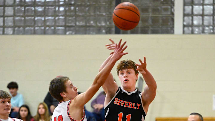 Four-star wing Ryder Frost has Syracuse basketball in his final 6 and will decide on Friday. Another suitor has analyst buzz.