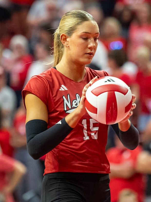 Nebraska middle blocker Andi Jackson heads to the serve line during the Red-White Scrimmage on Saturday.