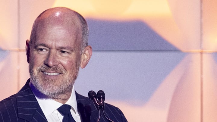 Rich Eisen speaks at the 2024 Pro Football Hall of Fame Enshrinees’ gold jacket dinner at Canton Memorial Civic Center on Aug 2, 2024.