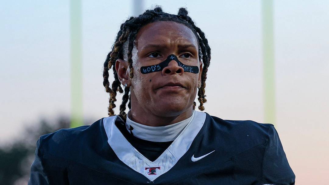Texas Longhorns five-star cornerback target John Meredith III Texas Longhorns five-star cornerback target John Meredith III