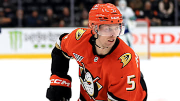 Vancouver Canucks v Anaheim Ducks