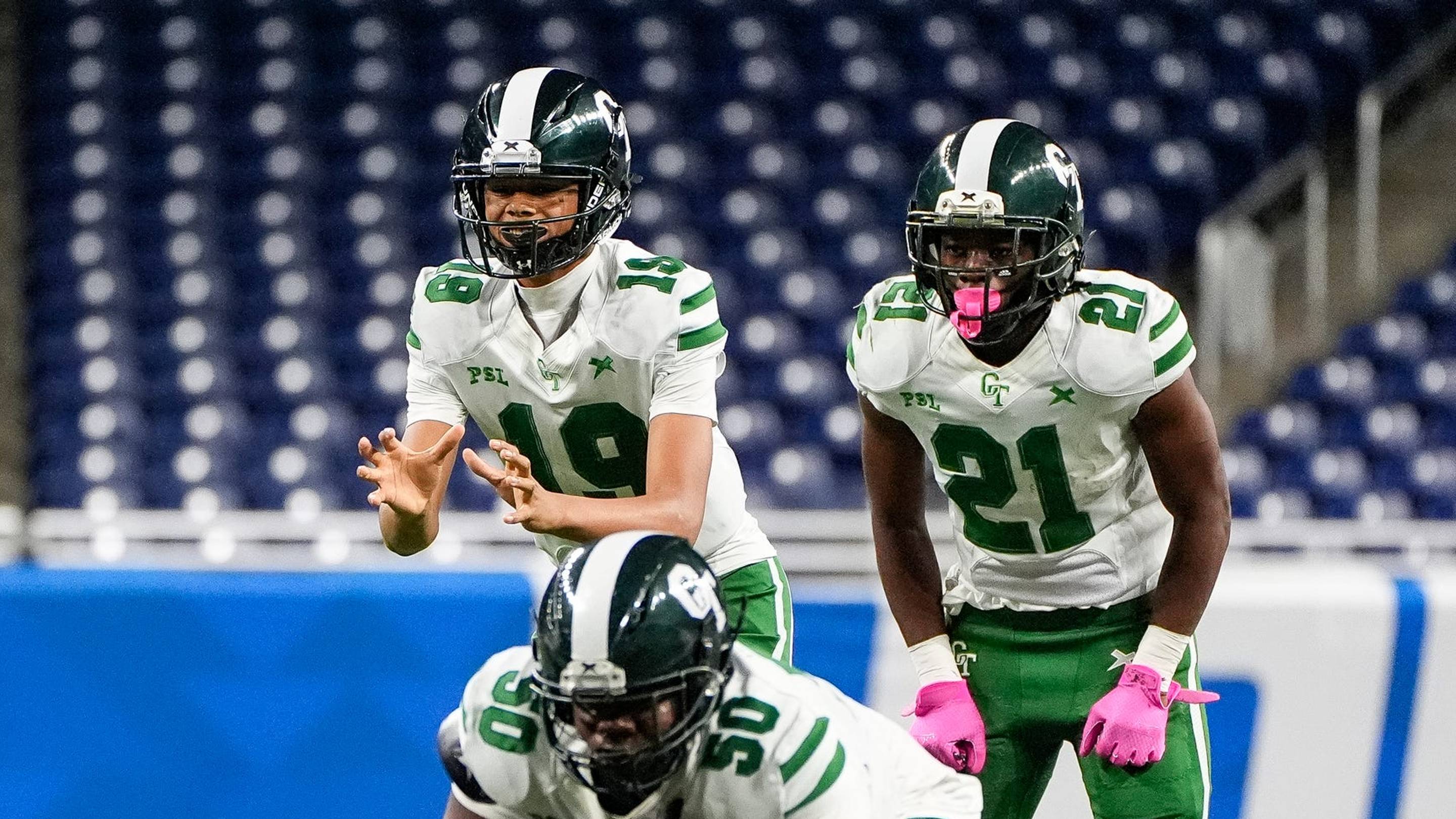 Top Michigan High School Football QB Donald Tabron II Commits