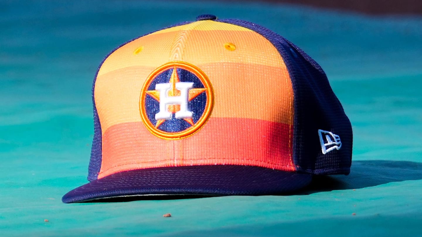 Former Astros Star Prospect Used by Mets to Land Star Reliever From Giants