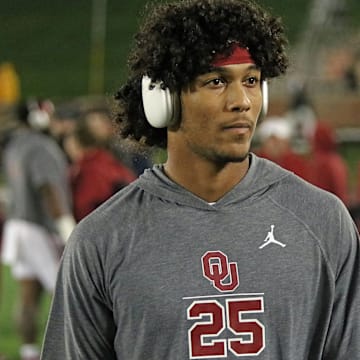 Oklahoma safety Michael Boganowski