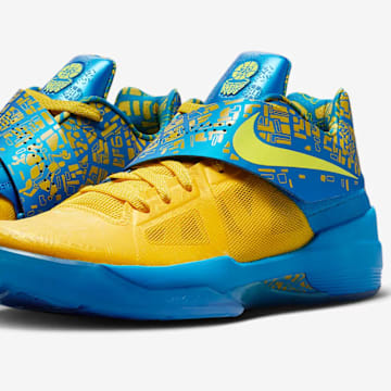 The Nike Zoom KD 4 "Scoring Title" colorway is discounted online.