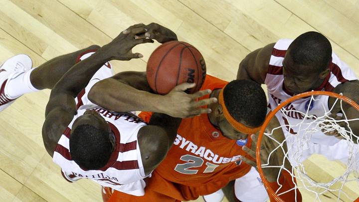 Former Syracuse basketball big man Arinze Onuaku is coming back home to be an assistant at the 'Cuse under Gerry McNamara.
