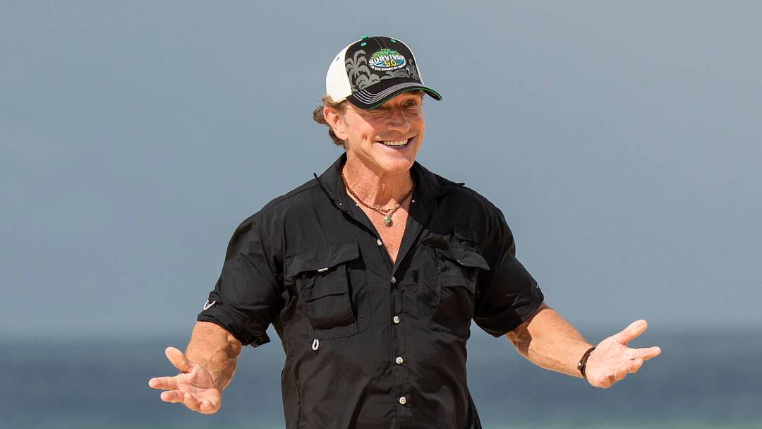 “Epic Party” – 24 returning players are abandoned on the islands of Fiji for a monumental 50th season, with the chance to win $1 million. The theme of the season, “In the Hands of the Fans,” quickly materializes as decisions from the fan vote swiftly and forcefully impact the game in Survivor 50. Photo: Robert Voets/CBS ©2025 CBS Broadcasting, Inc. All Rights Reserved.
“Epic Party” – 24 returning players are abandoned on the islands of Fiji for a monumental 50th season, with the chance to win $1 million. The theme of the season, “In the Hands of the Fans,” quickly materializes as decisions from the fan vote swiftly and forcefully impact the game in Survivor 50. Photo: Robert Voets/CBS ©2025 CBS Broadcasting, Inc. All Rights Reserved.