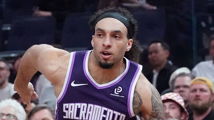 Apr 7, 2026; San Francisco, California, USA;  Sacramento Kings guard Devin Carter (22) drives to the basket against the Golden State Warriors in the second quarter at Chase Center. Mandatory Credit: David Gonzales-Imagn Images