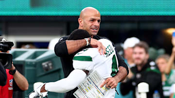 New York Jets head coach Robert Saleh and cornerback D.J. Reed (4)