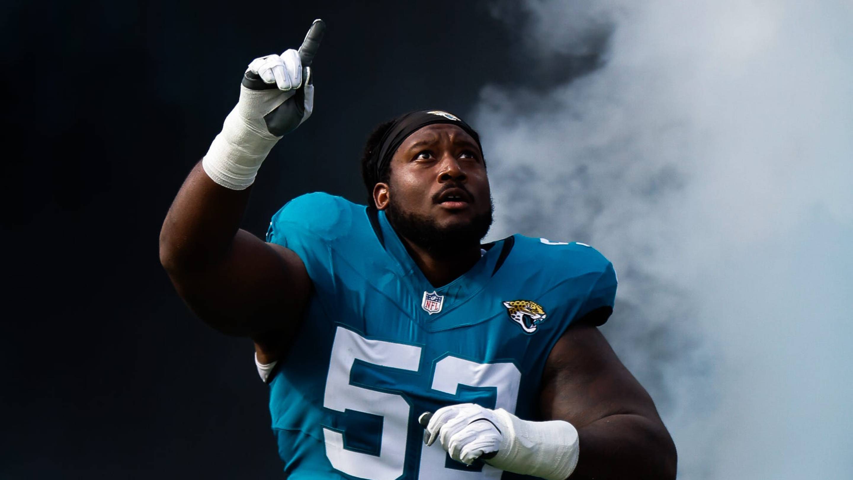 DaVon Hamilton’s versatility helped Jaguars avoid disaster in London