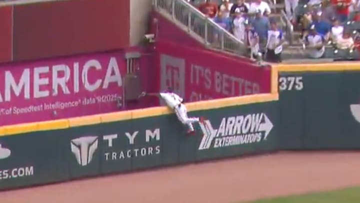 Jurickson Profar took a home run away from Agustín Ramírez Jurickson Profar took a home run away from Agustín Ramírez