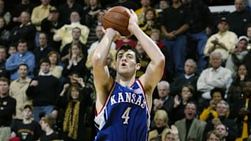 Nick Collison shoots 