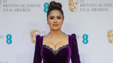 Salma Hayek comenzó su carrera como actriz en telenovelas mexicanas en 1988