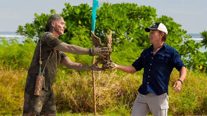 “Epic Party” – 24 returning players are abandoned on the islands of Fiji for a monumental 50th season, with the chance to win $1 million. The theme of the season, “In the Hands of the Fans,” quickly materializes as decisions from the fan vote swiftly and forcefully impact the game in Survivor 50. Photo: Robert Voets/CBS ©2025 CBS Broadcasting, Inc. All Rights Reserved.
