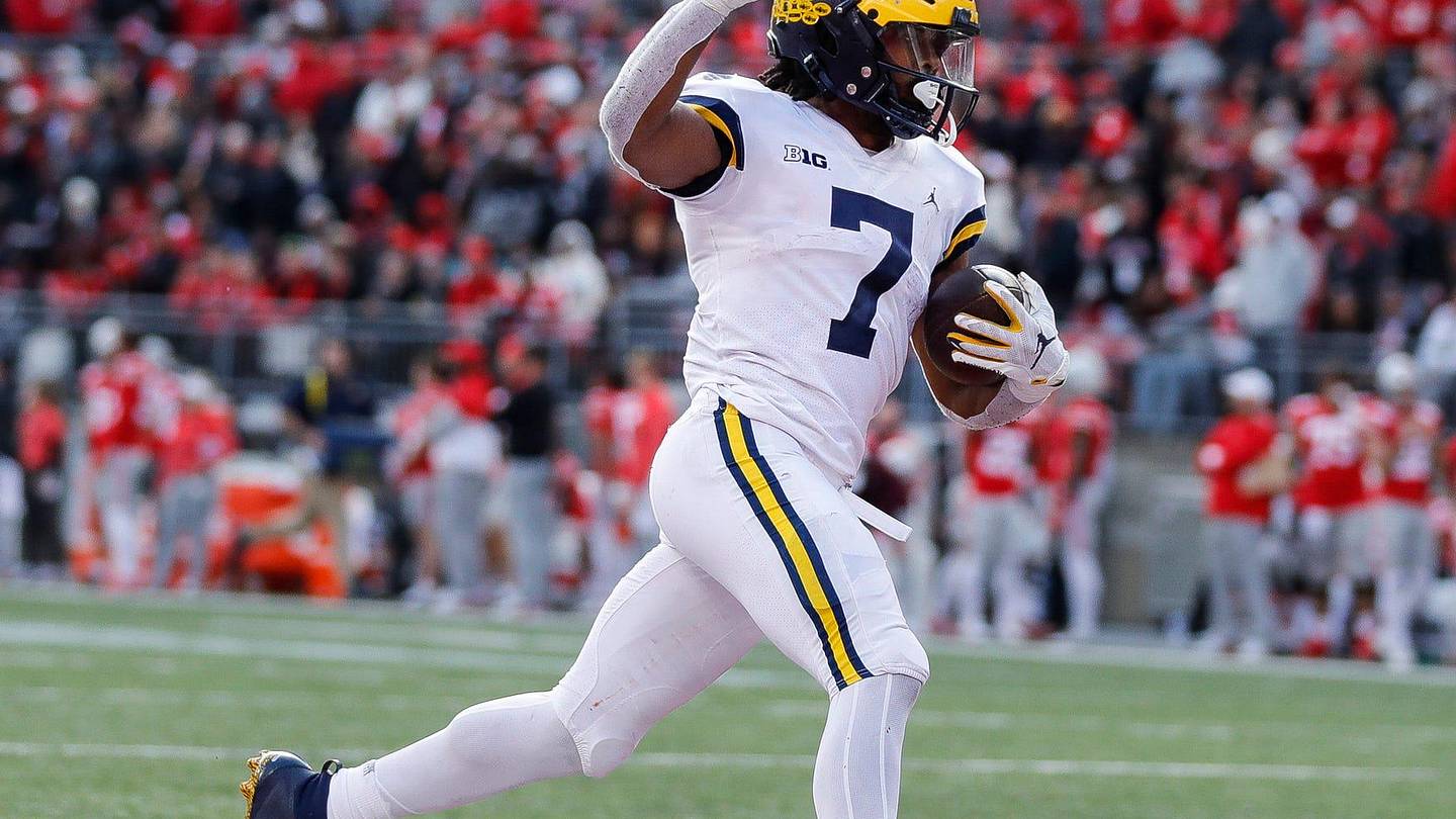 Ohio State vs. Michigan score prediction by expert football model