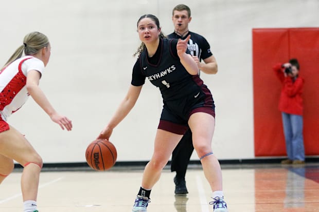Southridge junior guard Sara Mangan looks to get a play in motion for the Skyhawks in their 60-29 victory at Westview.