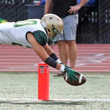 Jesuit will try to get head coach Ken Potter his state-record-tying 352nd victory when the Crusaders play at Tigard on Friday.