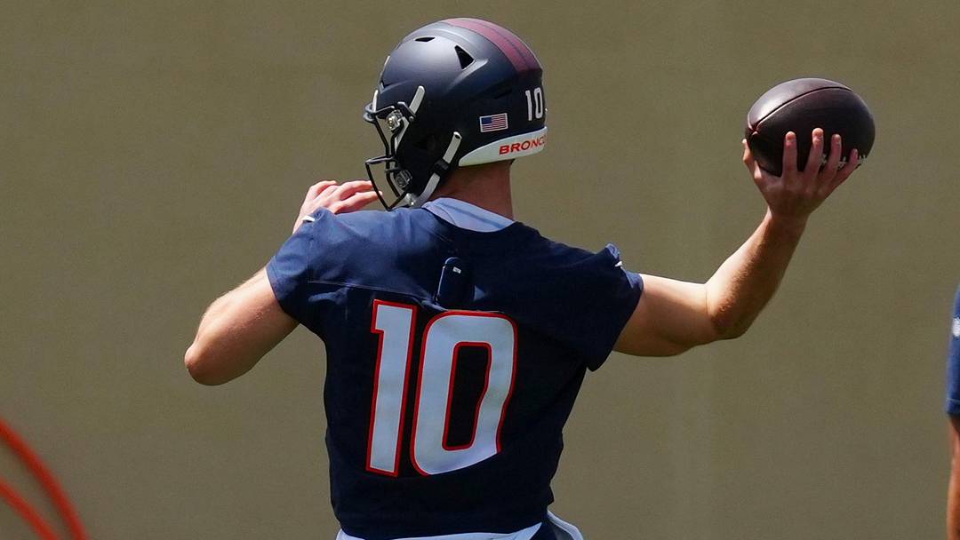 Jun 16, 2026; Englewood, CO, USA; Denver Broncos 2025-2026 quarterback Bo Nix (10) during mini camp at Broncos Park. 