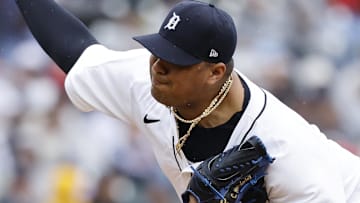 Detroit Tigers pitcher Carlos Hernandez pitches in the sixth inning against the Pittsburgh Pirates at Comerica Park.