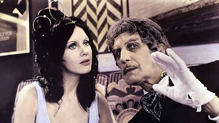 Die Rueckkehr Des Dr. Phibes, Dr. Phibes Rises Again