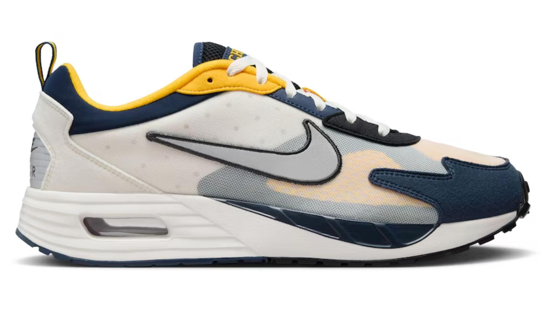 Nike NEW Men\'s Air Max Solo Michigan Wolverines Shoe Size 11.5 #108 Michigan Nike Air Max Solo – The M Den Shop main image 4