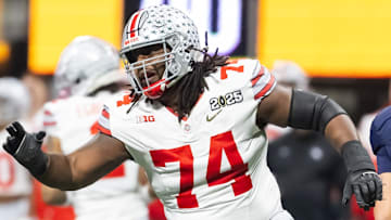 Minnesota Vikings guard Donovan Jackson